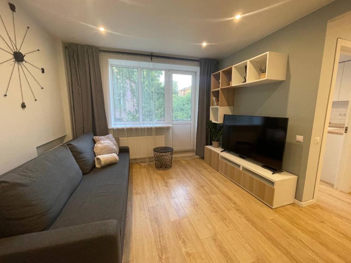 Modern 1Br Haven Near Two Parks Apartment Riga Bagian luar foto